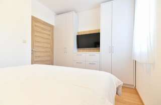 Апарт-отели Apart Hotel M.S. KATUNJANIN Игало Апартаменты с 3 спальнями-2