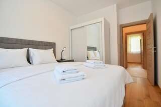 Апарт-отели Apart Hotel M.S. KATUNJANIN Игало Апартаменты с 2 спальнями-5