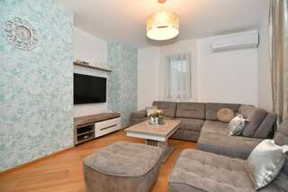 Апарт-отели Apart Hotel M.S. KATUNJANIN Игало Апартаменты Делюкс-16